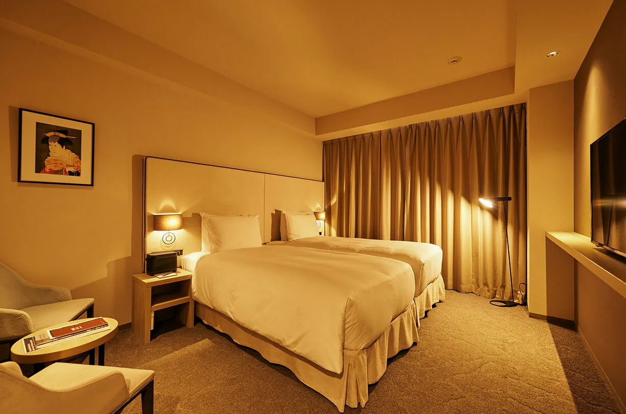 ROOMS Twin image 2