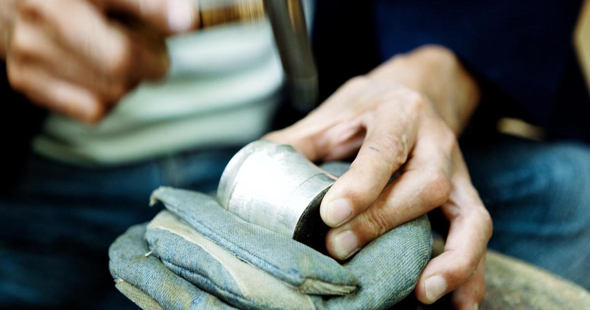 日伸貴金属：その日その日を一生懸命に、未来につながる銀器を作り広げ